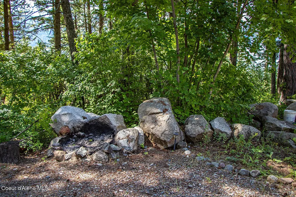 812 Pine Cove Road Bayview ID 83803