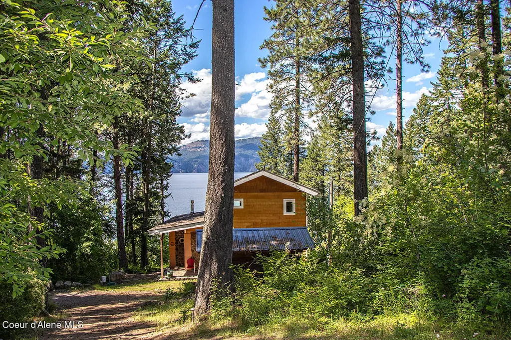 812 Pine Cove Road Bayview ID 83803