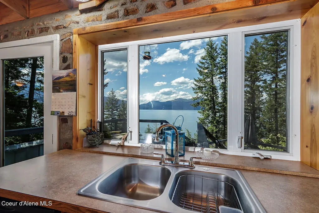 812 Pine Cove Road Bayview ID 83803