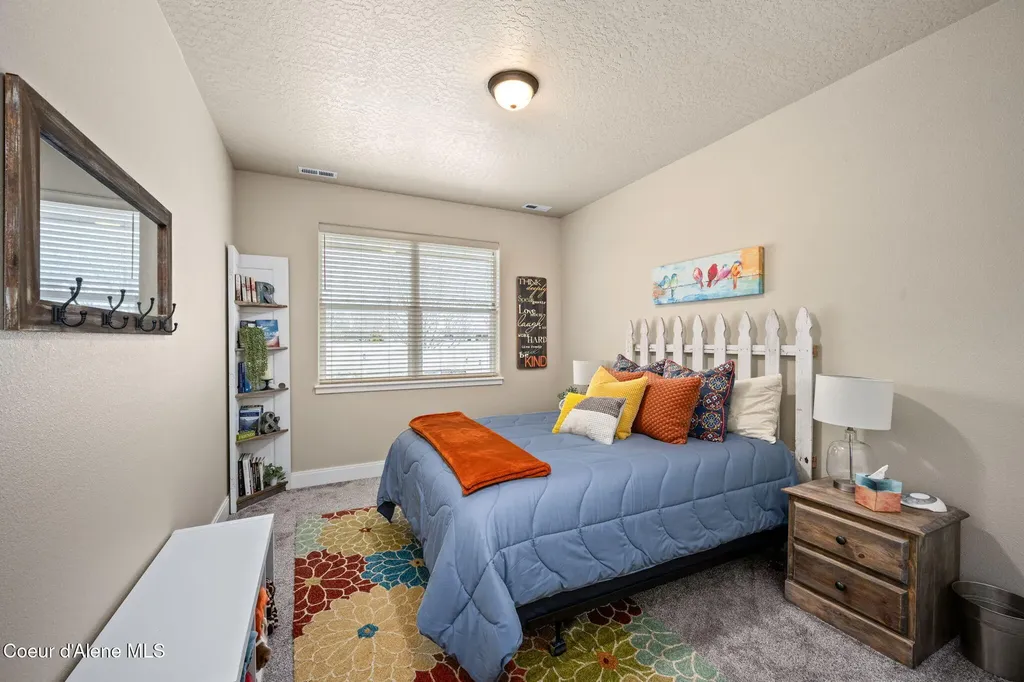11418 N Emerald Drive Hayden ID 83835