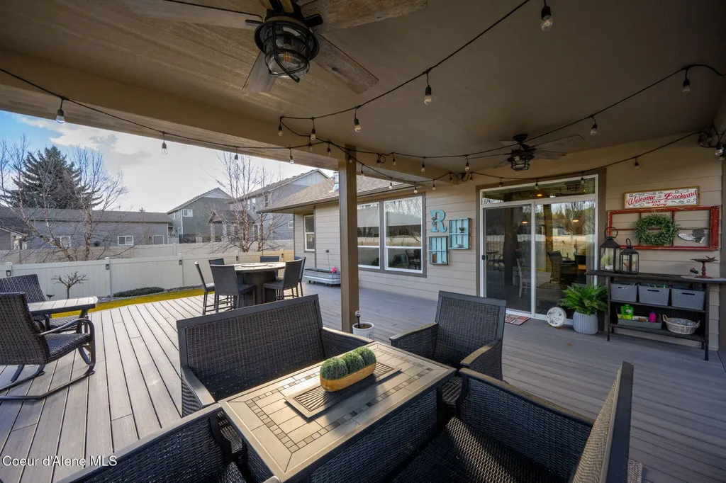 11418 N Emerald Drive Hayden ID 83835