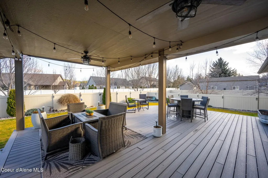 11418 N Emerald Drive Hayden ID 83835