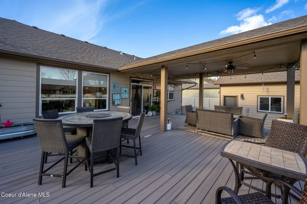 11418 N Emerald Drive Hayden ID 83835