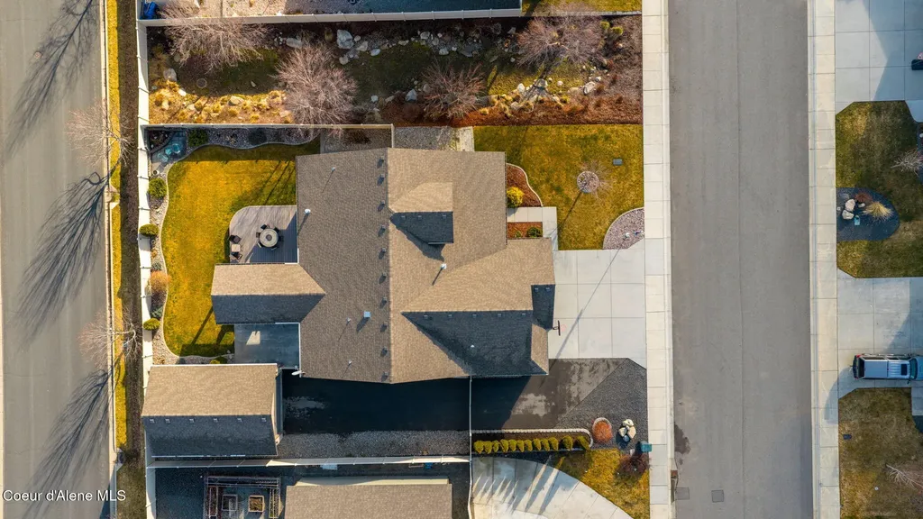 11418 N Emerald Drive Hayden ID 83835