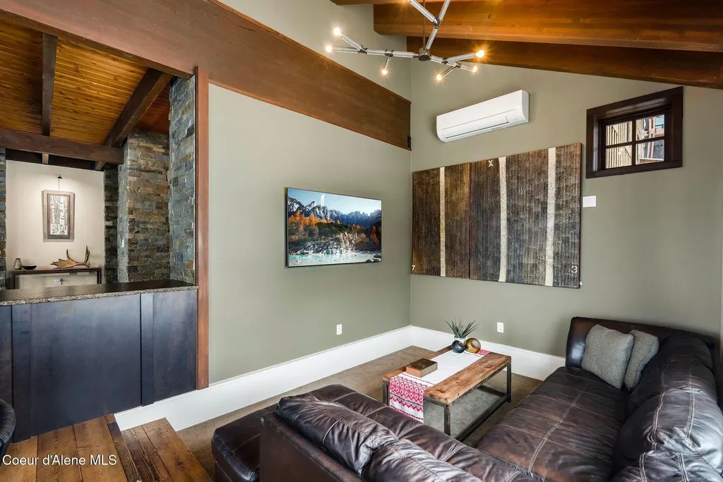 99 Village Lane Sandpoint ID 83864