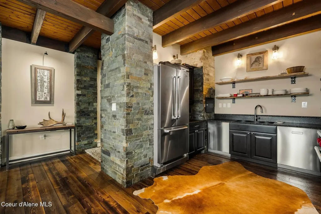 99 Village Lane Sandpoint ID 83864