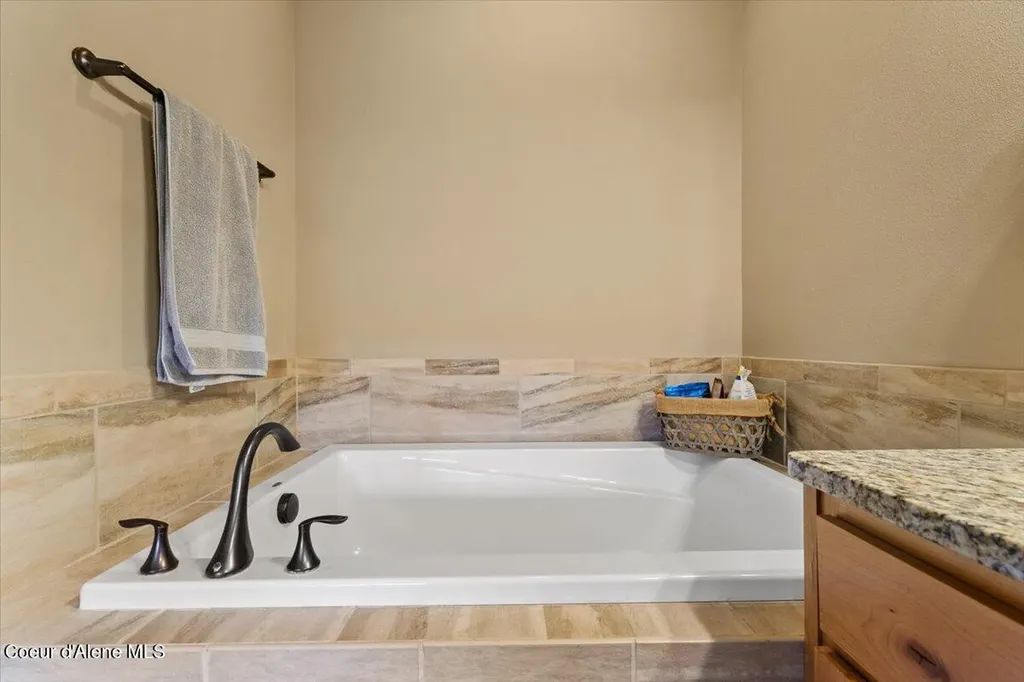 50 Bellflower Court Blanchard ID 83804