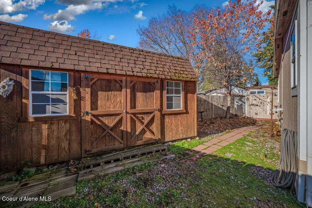 8509 N Sunny Lane Hayden ID 83835