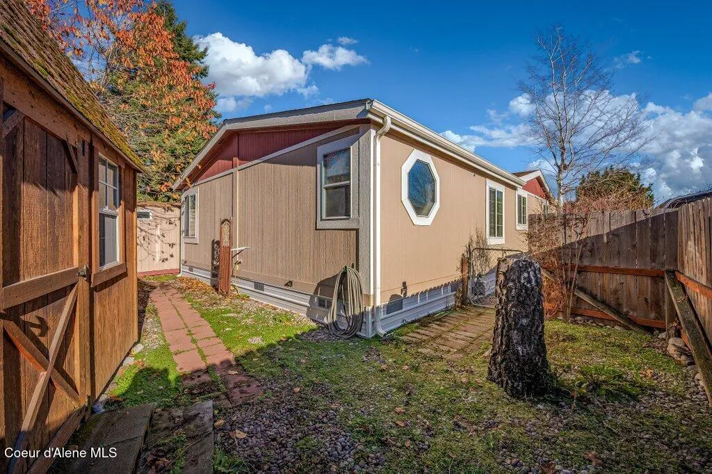 8509 N Sunny Lane Hayden ID 83835