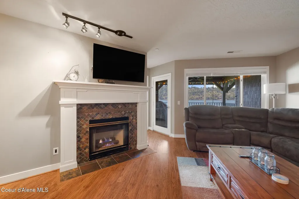 4549 S Arrow Point Drive Harrison ID 83833