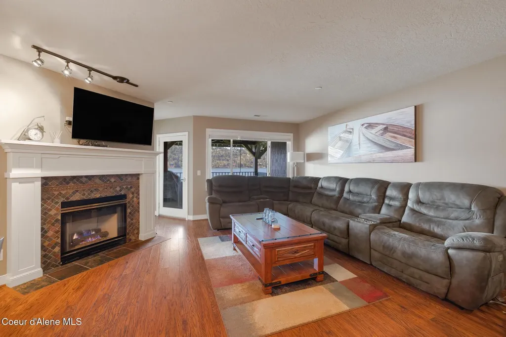 4549 S Arrow Point Drive Harrison ID 83833