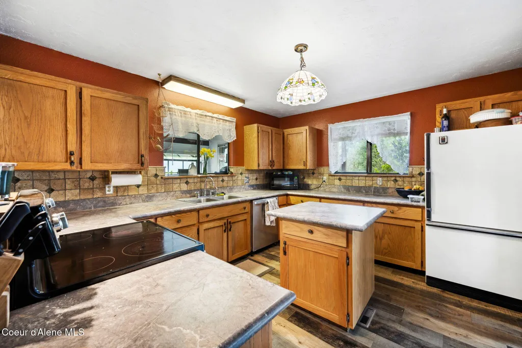 457619 Us-95 Careywood ID 83809