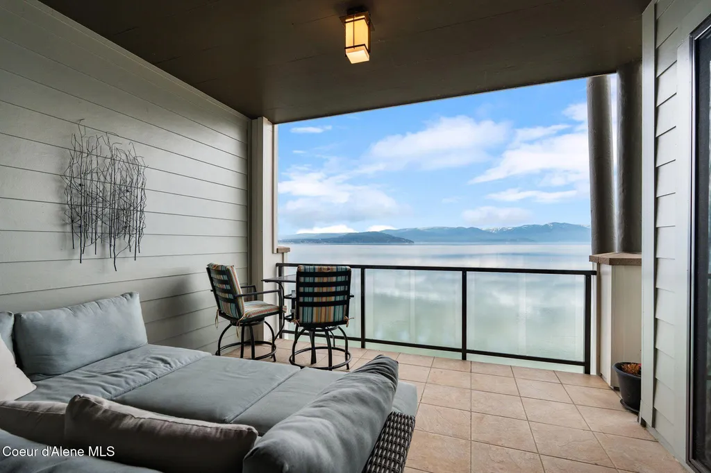702 Sandpoint Avenue Sandpoint ID 83864