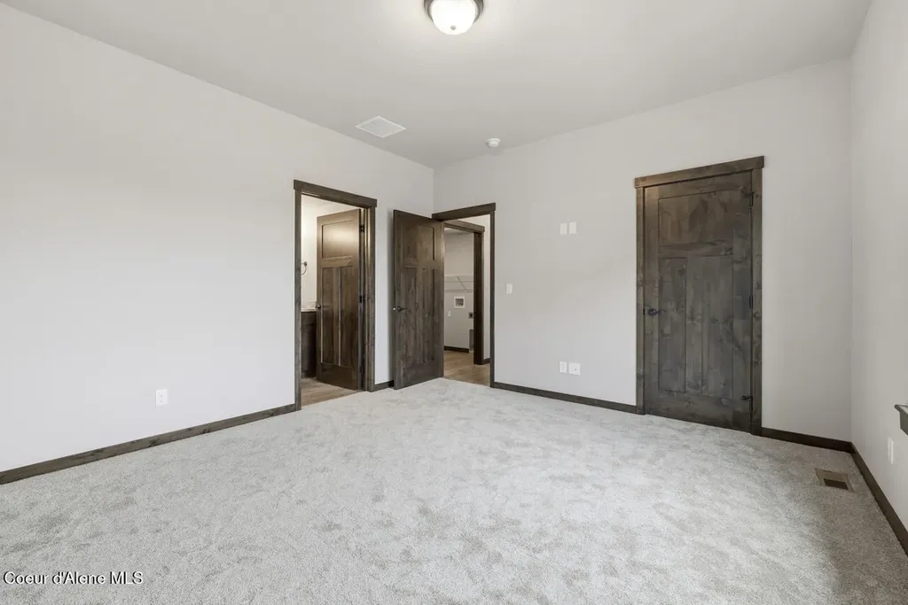 8429 N Snowflake Lane Hayden ID 83835