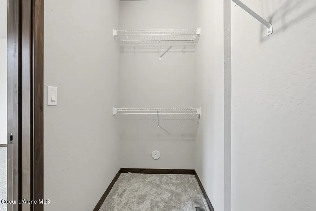 8429 N Snowflake Lane Hayden ID 83835
