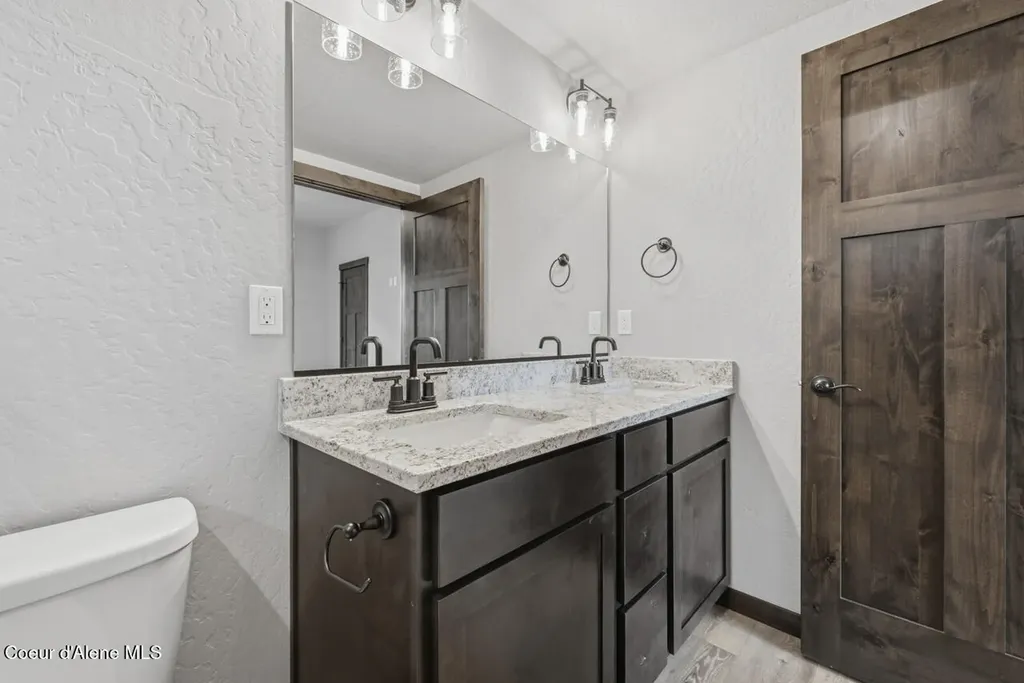 8429 N Snowflake Lane Hayden ID 83835