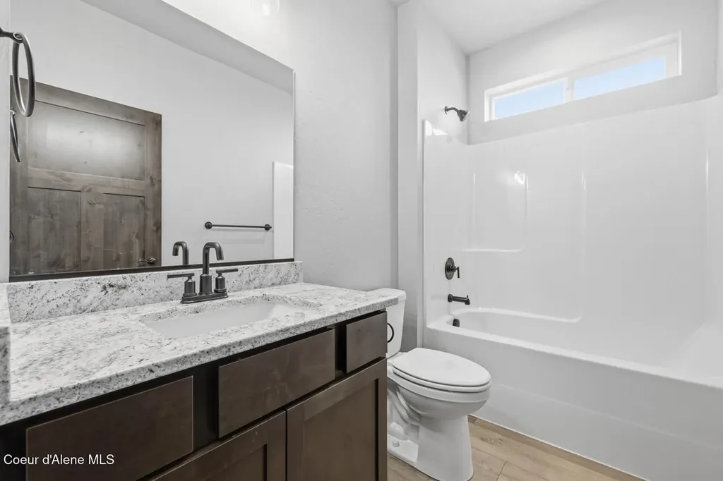 8429 N Snowflake Lane Hayden ID 83835