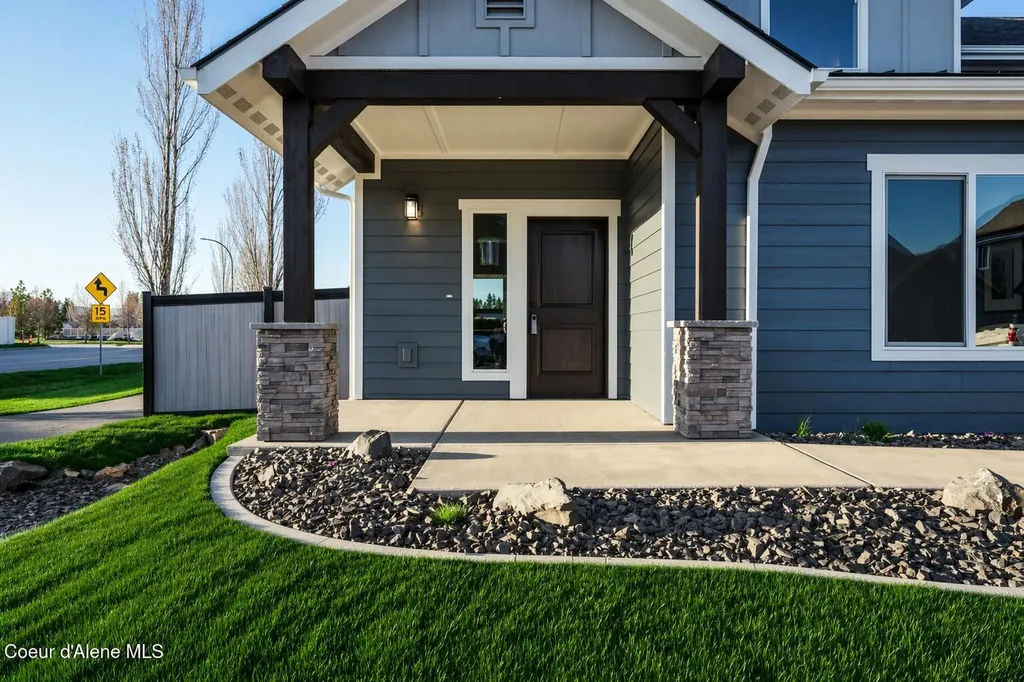8429 N Snowflake Lane Hayden ID 83835