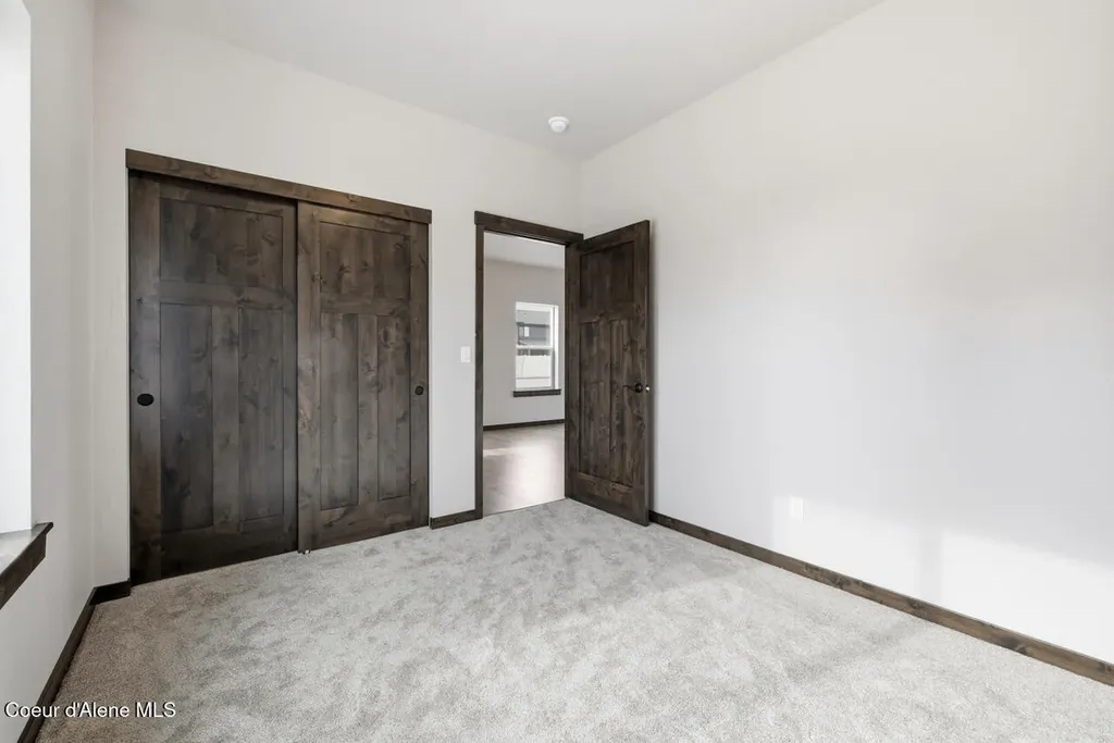 8429 N Snowflake Lane Hayden ID 83835