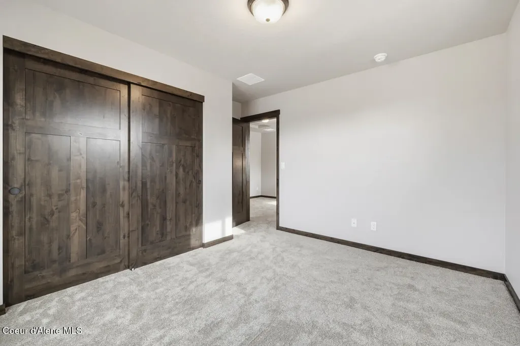 8429 N Snowflake Lane Hayden ID 83835