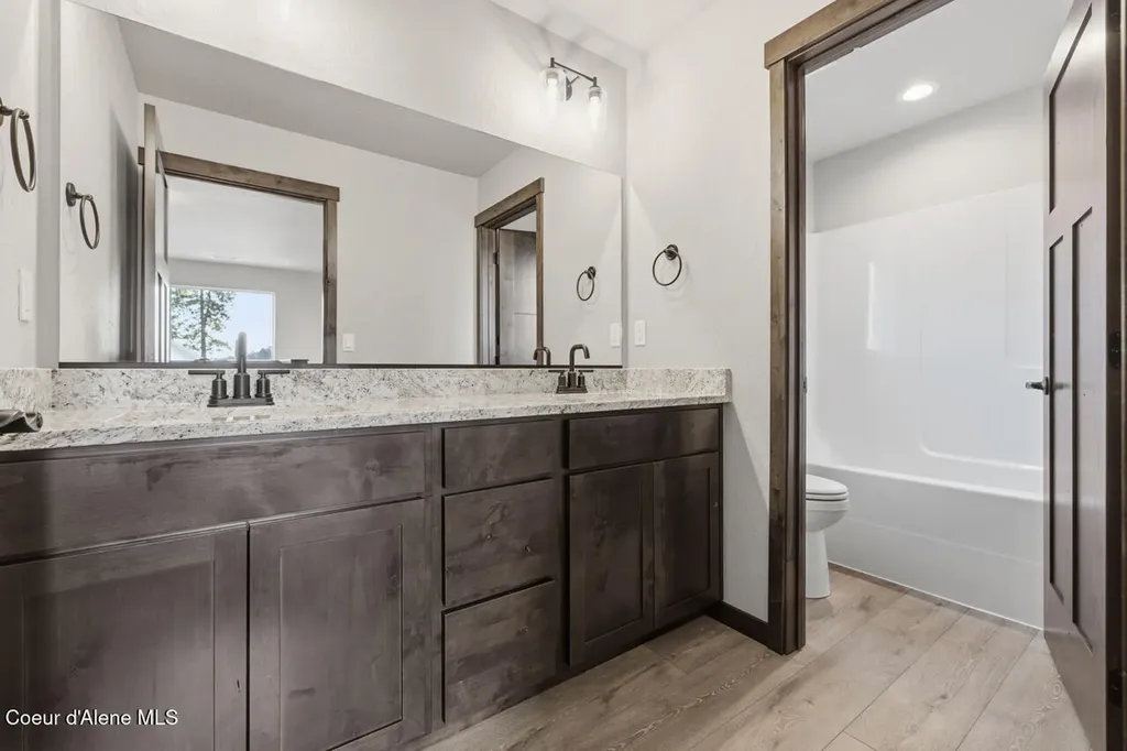 8429 N Snowflake Lane Hayden ID 83835