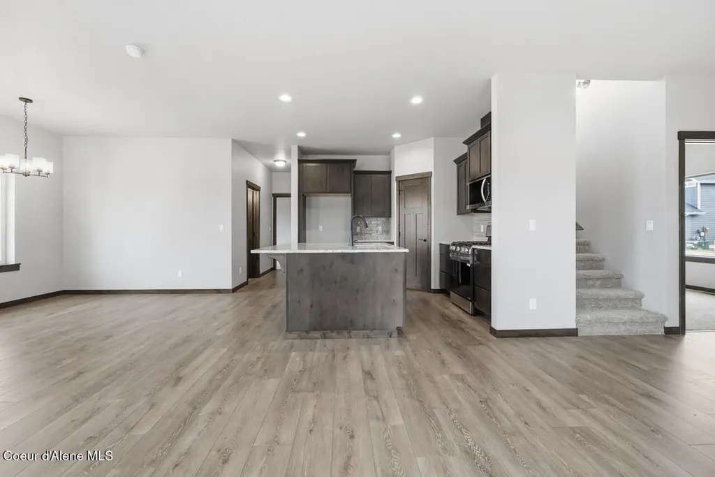 8429 N Snowflake Lane Hayden ID 83835