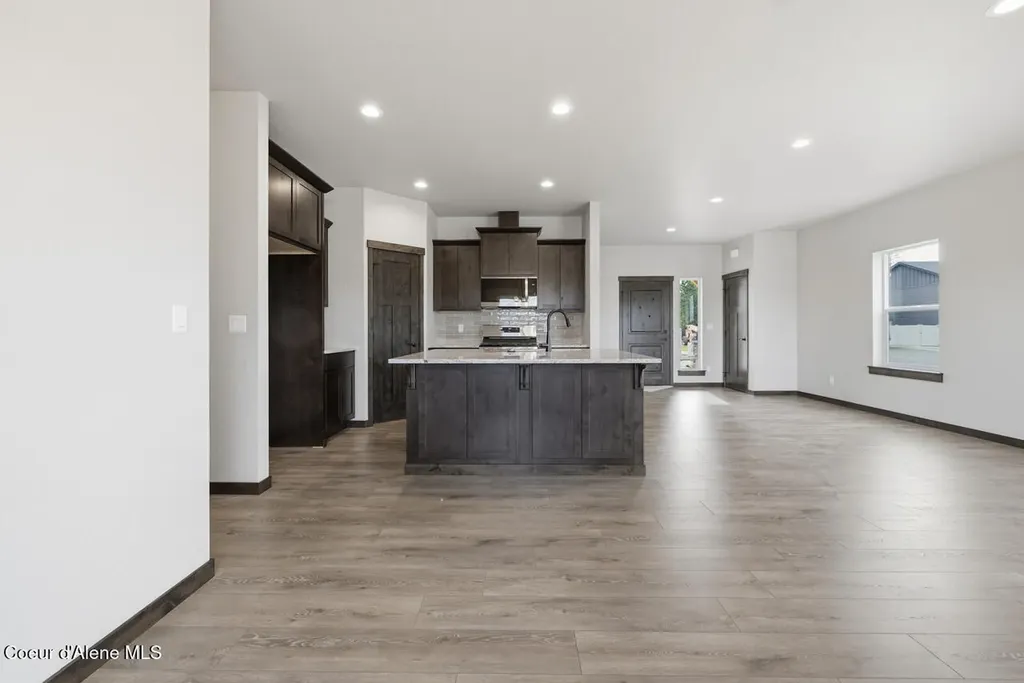 8429 N Snowflake Lane Hayden ID 83835