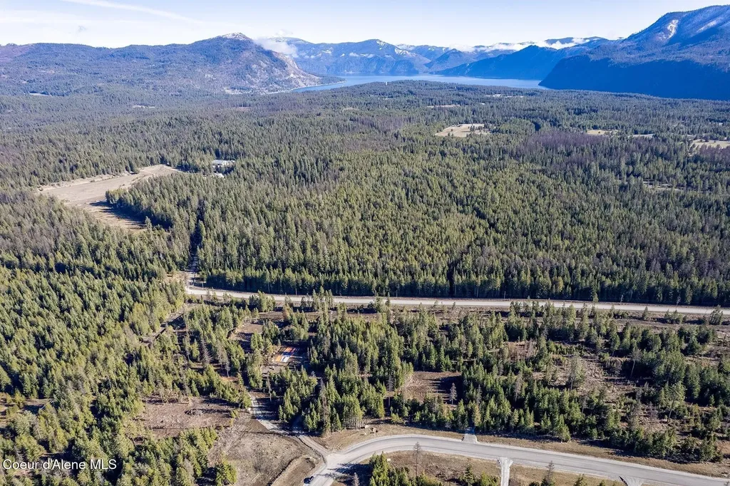 Db Lot 12 Blk 1 Leonard Loop Athol ID 83801