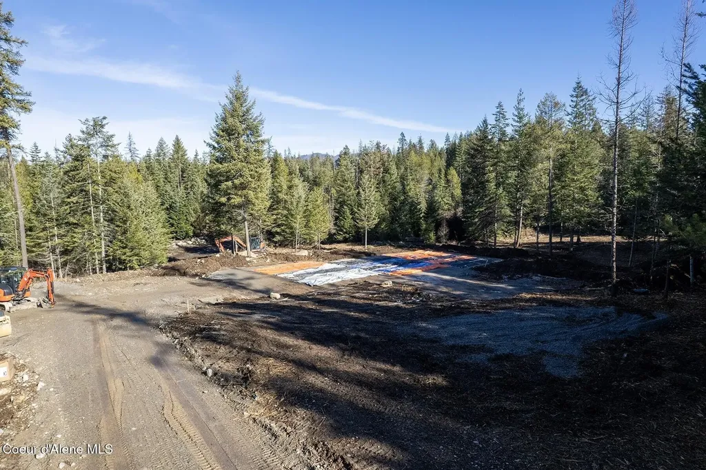 Db Lot 12 Blk 1 Leonard Loop Athol ID 83801