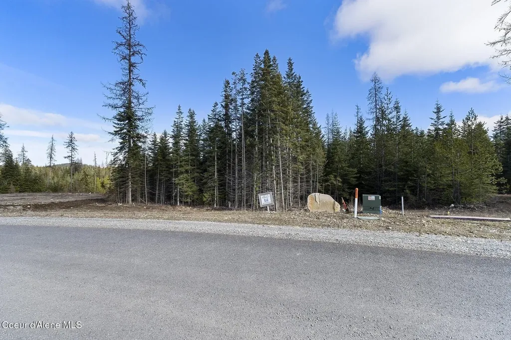Db Lot 12 Blk 1 Leonard Loop Athol ID 83801
