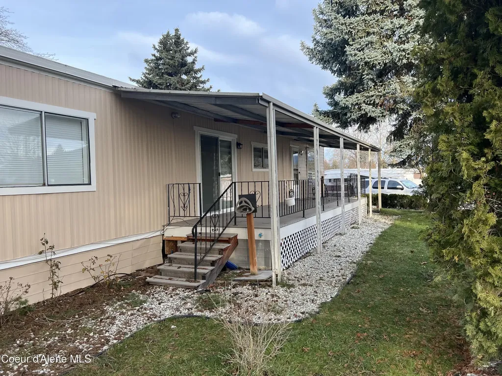 8459 N Sunny Lane Hayden ID 83835