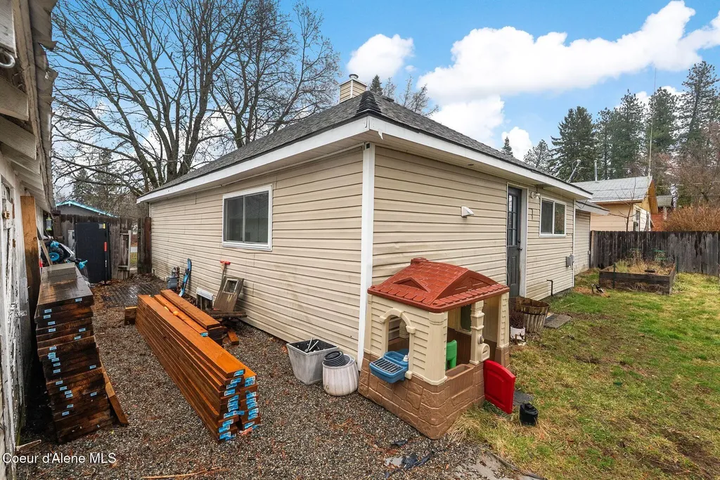 1215 Church Street Sandpoint ID 83864