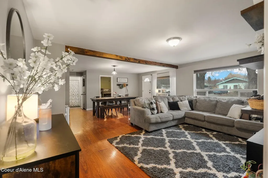 1215 Church Street Sandpoint ID 83864