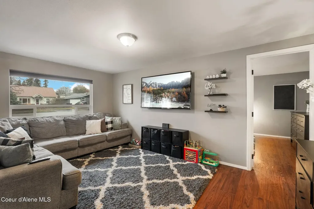 1215 Church Street Sandpoint ID 83864
