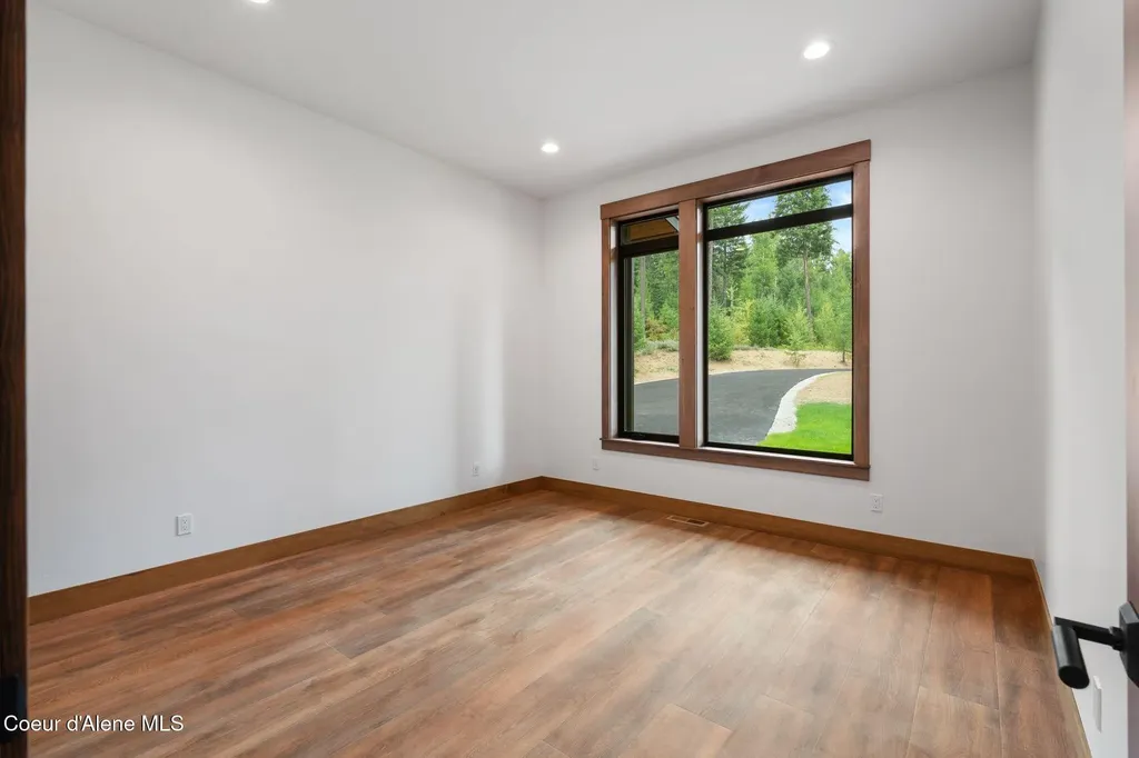 180 Ironstone Drive Sandpoint ID 83864