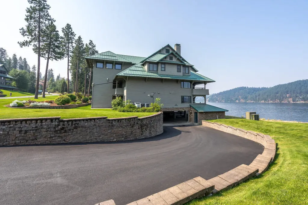 4797 S Arrow Point Drive Harrison ID 83833