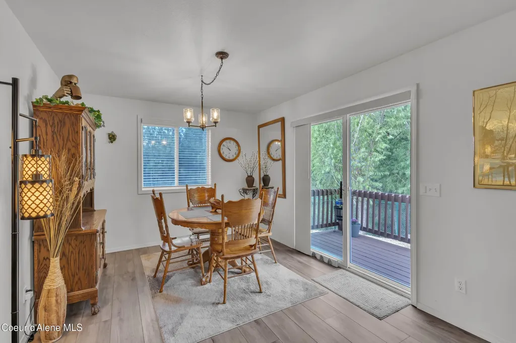 8057 N Vogt Road Hauser ID 83854