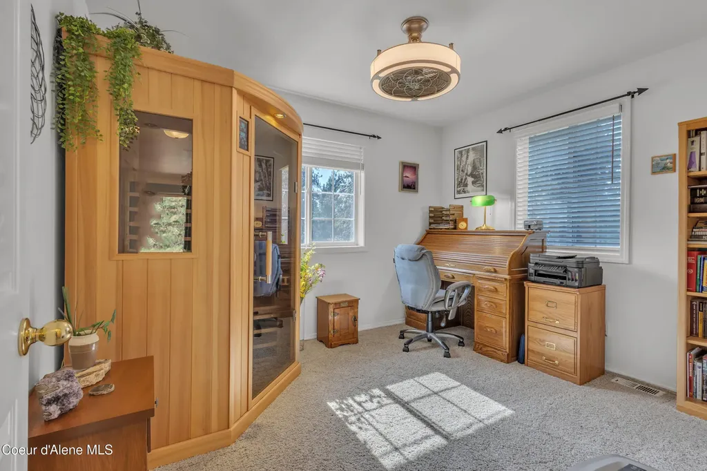8057 N Vogt Road Hauser ID 83854