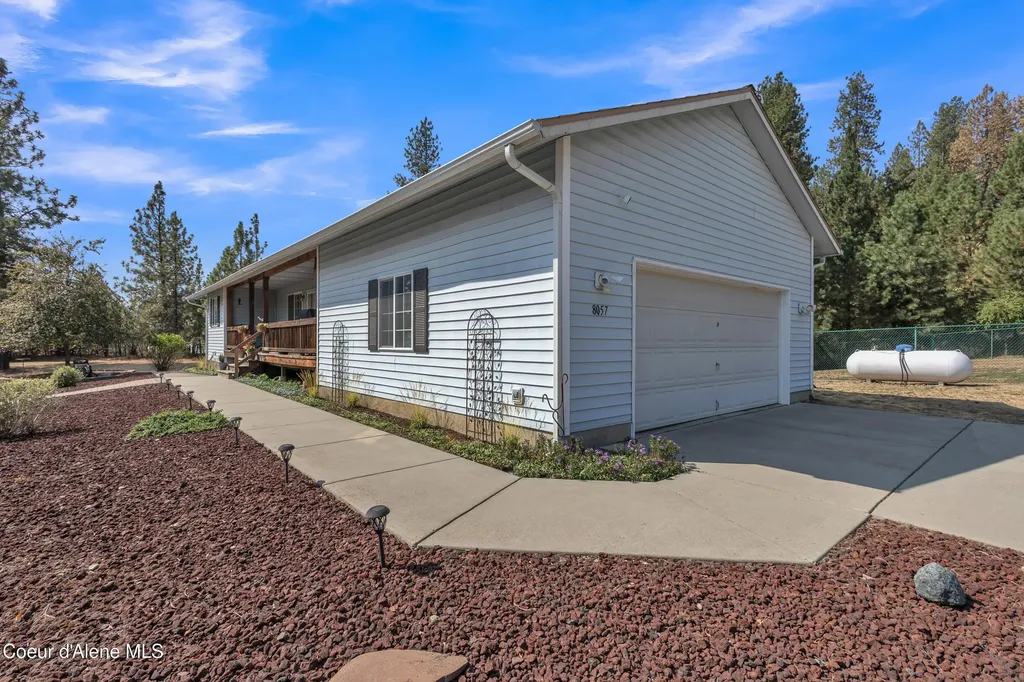 8057 N Vogt Road Hauser ID 83854