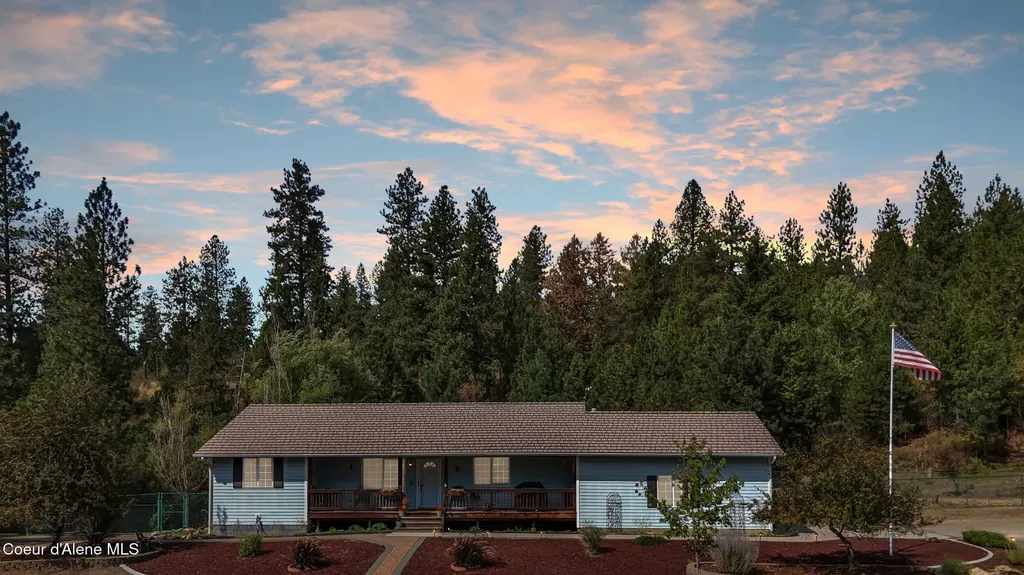 8057 N Vogt Road Hauser ID 83854