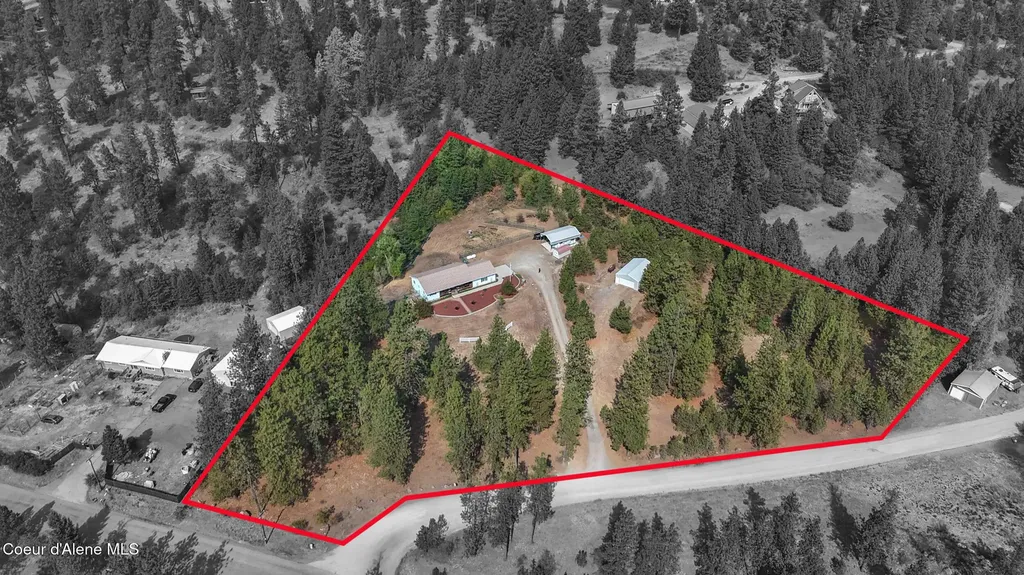 8057 N Vogt Road Hauser ID 83854