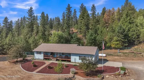 8057 N Vogt Road Hauser ID 83854