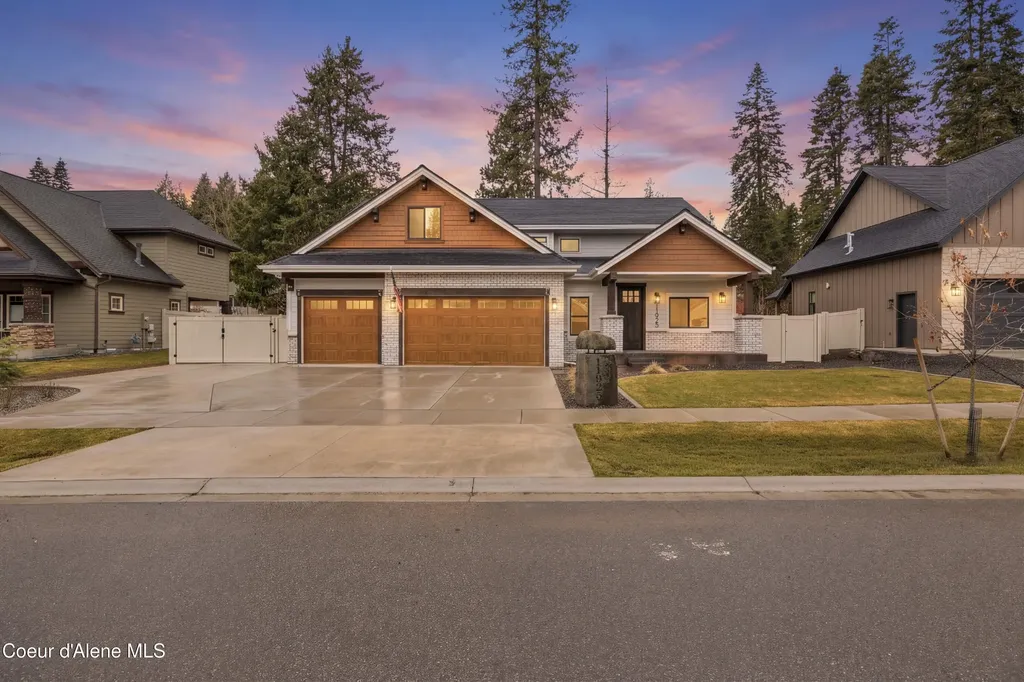 11925 N Rocking R Road Hayden ID 83835