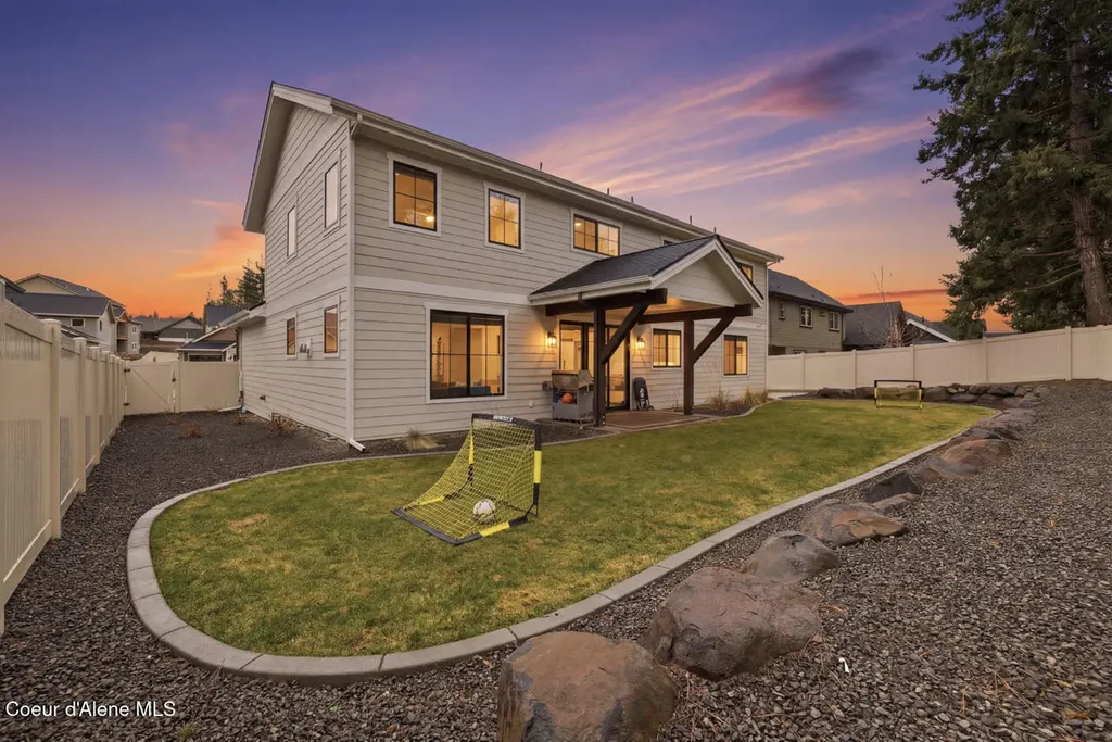 11925 N Rocking R Road Hayden ID 83835