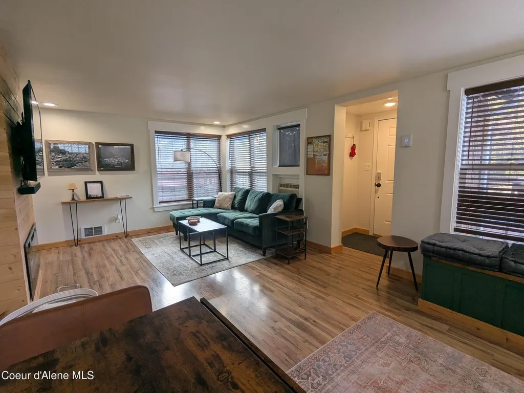 920 Pearl Street Wallace ID 83873