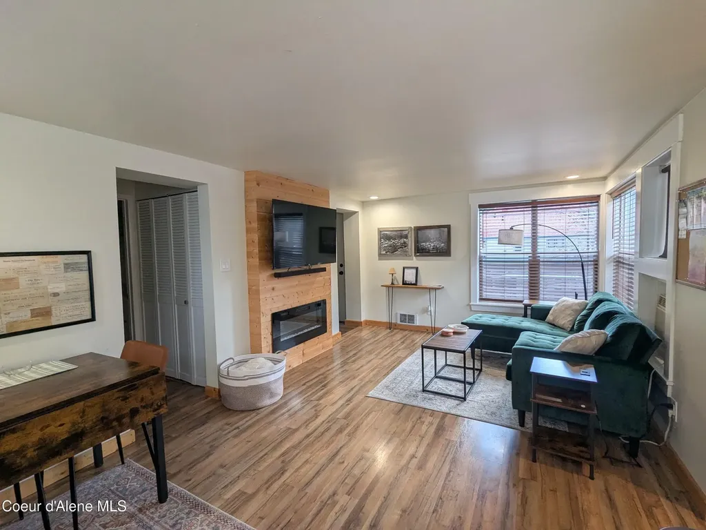920 Pearl Street Wallace ID 83873