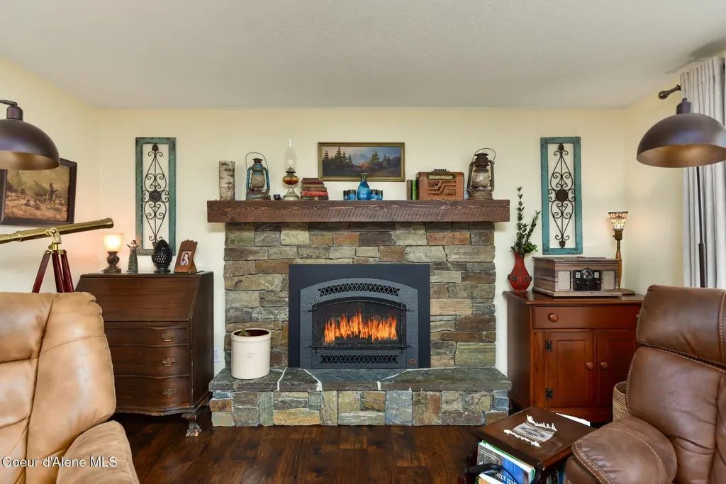 16232 E 1st Street Bayview ID 83803