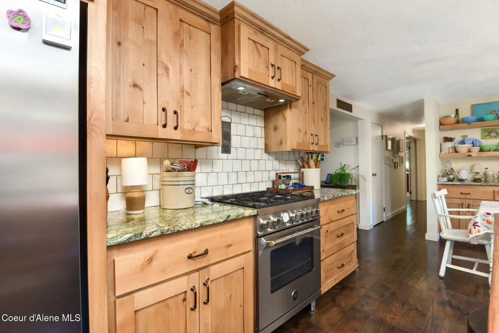16232 E 1st Street Bayview ID 83803