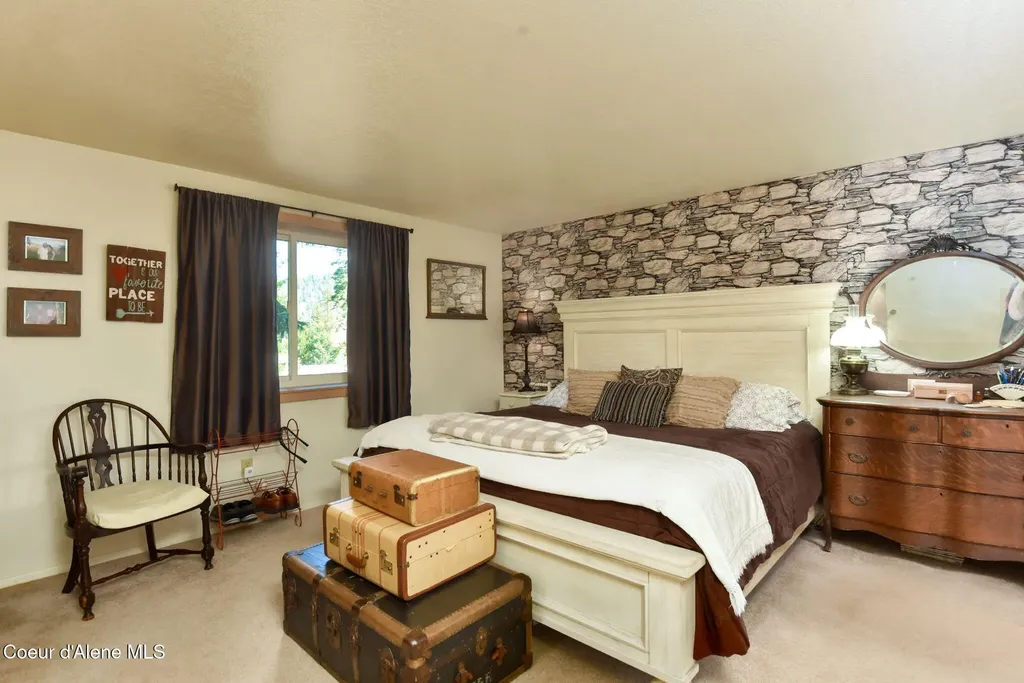 16232 E 1st Street Bayview ID 83803
