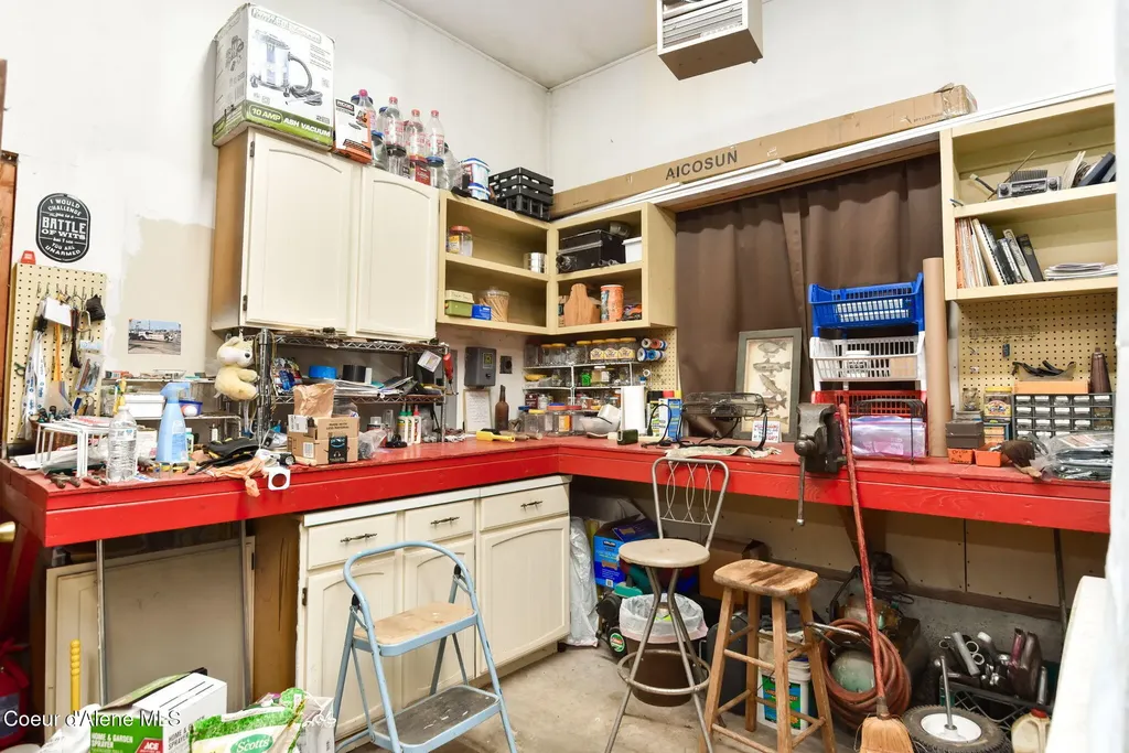 16232 E 1st Street Bayview ID 83803